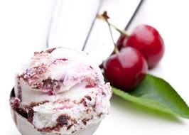 Amarena Kirsch Mit Eis Perfecto Erdbeereis Selber Machen Fruchteis Selber Machen Kirschen