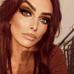 Candice Boswell's Instagram, Twitter & Facebook