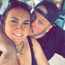 Annie Barton's Instagram, Twitter & Facebook