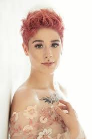 Lisa Damico's Instagram, Twitter & Facebook