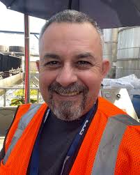 Buenos días " Hay frases muy ciertas, hermosas y otras muy crueles : La  frase *" nunca te lo pedí "* merece como respuesta *" pero tampoco lo  rechazaste "* porque no