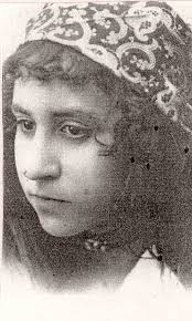 Hola my name is Elizabeth Amparan Bernal. My grandfather name Luis Amparan  from of San Francisco de Conchos. He was one of the pioneers in farming in  Cd Delicias, Chihuahua. My mothers