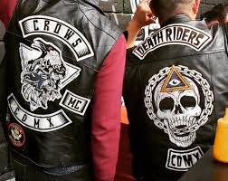 Hermanos con diferentes colores #deathridersmc #deathridersmccdmx #drmccdmx  #harleros #harlerosdemexico #harlerosdecorazón #harleydavidsonmexico  #harleydavidsonmexicoriders #hermandad #motoclub #motocicleta #motociclista  #motorcycle #motorcycles ...