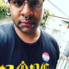 Bioworld Demon Slayer Varsity Text Cat Mask Ensemble sweat à capuche et  jogging pour homme Noir, Multicolore, Large : Amazon.fr