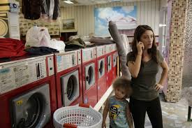 Kanal d uygulaması, kanal d izleyicilerine türkiye'nin en çok izlenen tv kanalını taşınabilir hale getiriyor. In Povestea NoastrÄƒ Serialul Care DebuteazÄƒ Azi La Kanal D Filiz Este MamÄƒ Si TatÄƒ Pentru FraÅ£ii SÄƒi Wowbiz