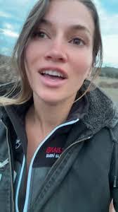 Savannah Whitman's Instagram, Twitter & Facebook