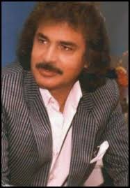 Jun 20, 1985 · the incendiary subject under discussion is the strange marriage of engelbert humperdinck, 48, and his slight, immensely pretty english wife, pat dorsey, 40, on whom the singing star kindly dropped. 900 Engelbert Ideen In 2021 Engelbert Humperdinck Marilyn Monroe Kunst Marilyn Monroe Stil