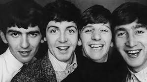 Holly Fender's Instagram, Twitter & Facebook