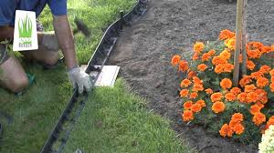 Wer in seinem garten nicht nur rasen haben will, legt beete an. Geoborder Beeteinfassung Anleitungen Schritt Fur Schritt Youtube