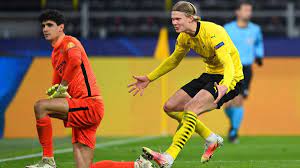 Norway wonderkid erling haaland, who is currently at german giants borussia dortmund and wanted by a string of top european clubs, is interested in a move to champions. Bvb Vs Sevilla Drei Dinge Die Auffielen Im Land Des Gelben Hulks Namens Erling Haaland Eurosport