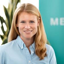 Sarah Ahlers's Instagram, Twitter & Facebook