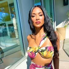 Nicole Scherzinger shows off figure in tiny bralette - Daily Star