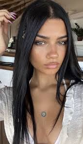 Tory Phillips's Instagram, Twitter & Facebook