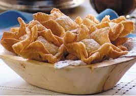 Hay diferentes tipos de relleno, pueden ser con membrillo o dulce de batata. Pastelitos Caseros Las Mejores Recetas Para Tu Deleite