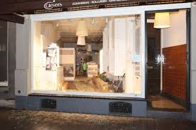 Ruit van de amac gaat eruit. G6kz3a5ttswx6m