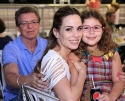 Boninho compartilhou um vídeo com fotos dos dois e se declarou: Outra Pessoa Society Rio Sp