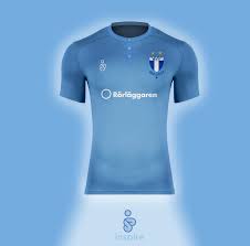 Las nuevas camisetas hacen uso del nuevo template que ya hemos visto en equipos asiáticos, con cuello v pronunciado y unas líneas que dividen paneles sobre los hombros. Malmo Ff Home Kit