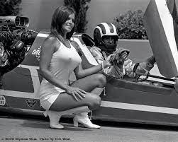 Let us look a little bit about her life and her cause of death. Pop Culture And Nostalgia 1970 S Drag Racing Trophy Girl Barbara Roufs Facebook