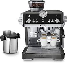 Compatible with coffee beans or ground coffee. Amazon Com De Longhi La Specialista Maquina De Cafe Espresso Con Caja De Golpes Kitchen Dining