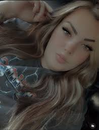 carissaa_coloristx0 (@carissaa_coloristx0)