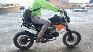 Honda win 100 memang cukup unik, motor batangan ini menggunakan mesin posisi tidur seperti yang ada pada bebek (underbone). Honda Win 100 Minimoto Youtube