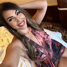 Danielle Nunez (@daniellarenae_realtor) • Threads, Say more