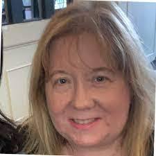 Tracy Painter's Instagram, Twitter & Facebook