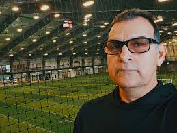 El tiempo como maestro Los años no pasan en vano; te moldean, te  transforman, te enseñan a vivir con más sabiduría y menos prisa. Aprendes  que no todos los debates merecen tu