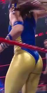 Nikki ash butt
