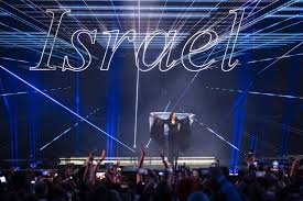 Elly raine naked i received with a inviting beam and