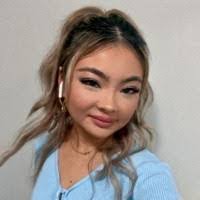 Ellie Phan's Instagram, Twitter & Facebook