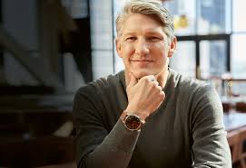He made his 50 million dollar fortune with bayern munich, german national squad. Bastian Schweinsteiger Zeit Ist Kostbar My Magic Moments