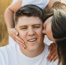 Garrett Mains and McKinzie Carter's Wedding Website