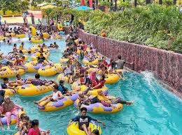 Dengan harga tersebut, wisatawan yang menginap bisa mendapatkan beragam fasilitas mulai dari kamar hingga. Singapore Land Waterpark Objek Wisata Rekreasi Keluarga Terbaik Di Batubara Sumut Situs Wisata Budaya