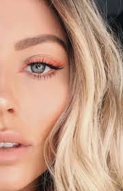 Pinterest Kyliieee Neon Eyeliner Cat Eye Makeup Ideas For Halloween 80 S Girl Halloween Makeup 80s Sarisin Makyaj Sac Ve Makyaj Goz Makyaji Rehberleri