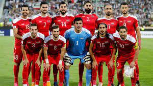 وأجرى المنتخب مساء أمس الحصة التدريبية الأخيرة حيث تم تقسيم اللاعبين إلى مجموعتين. ÙƒØ£Ø³ Ø¢Ø³ÙŠØ§ 2019 Ø¨Ø±ÙˆÙØ§ÙŠÙ„ Ù…Ù†ØªØ®Ø¨ Ø³ÙˆØ±ÙŠØ§ Ù†Ø³ÙˆØ± Ù‚Ø§Ø³ÙŠÙˆÙ† Ø¨ÙŠÙ† Ø­Ù„Ù… Ø§Ù„Ø¥Ù†Ø¬Ø§Ø² ÙˆØ­Ù„ Ø¹Ù‚Ø¯Ø© ØªØ§Ø±ÙŠØ®ÙŠØ© Goal Com