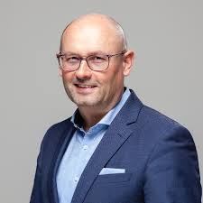 Michael Felgenhauer's Instagram, Twitter & Facebook