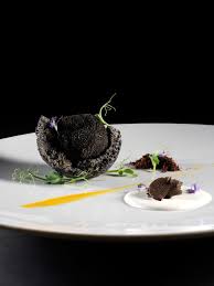Black Truffle Molecular Gastronomy Plating Presentation Gastronomia Molecular Comida Molecular Gastronomia Arte