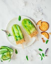 Il Faut Clairement Trop Chaud Pour Travailler Mais Pour Ces Popsicles Concombre Citron Ver Clean Recipes Healthy Food Recipes Clean Eating Whole Food Recipes
