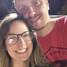 What is causing my 2006 HHR's battery to drain within an hour?