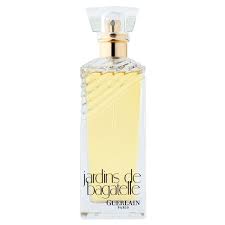 Jardins de bagatelle s'adresse aux femmes libres et indépendantes, qui se parfument toujours pour le plaisir de séduire, mais aussi pour se joyeux, lumineux, envoûtant. Jardins De Bagatelle By Guerlain 1983 Basenotes Net