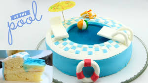 Blue curacao, club soda, maraschino cherry, peach schnapps, clear rum. Swimming Pool Torte Pool Torte Pool Cake Swimming Pool Cake Amerikanisch Kochen De