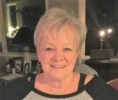 Lori Slagle's Instagram, Twitter & Facebook