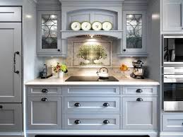 Cottage cuisine style campagne anglaise. Idee Cuisine Cottage Campagne Decoration Style Anglais Meubles Gris Cuisine Cottage Armoires De Cuisine Chalet Meuble Cuisine