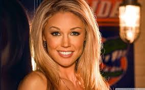 Isabel Welch's Instagram, Twitter & Facebook