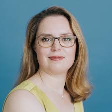 Lisa Rohner's Instagram, Twitter & Facebook