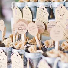 Ihr Wollt Tolle Gastgeschenke Zur Hochzeit Selber Machen Und Sucht Einfache Personliche Und Gunstige Ideen Wir Gastgeschenke Gastgeschenke Hochzeit Hochzeit