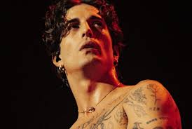 La Taranta? Una faccenda de femmine". Mannoia edizione da record