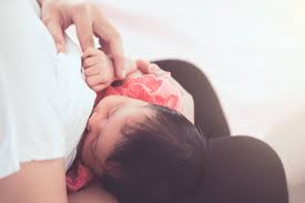 Naik, 15% yang mengalami penurunan, dan 10% tetap. Teknik Penyusuan Susu Ibu Yang Betul Hello Doktor