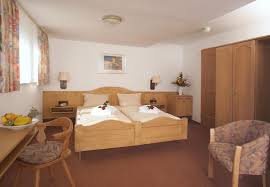Bu otel laubach kalesi ile 8,7 mi (14 km) ve marktplatz ile 9,4 mi (15,2 km) mesafede. Akzent Hotel Haus Sonnenberg Prices Photos Reviews Address Germany